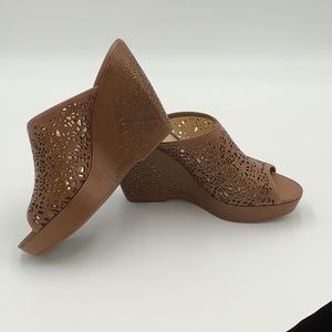 Isola Tan/Brown/Gold Leather Platform Wedge Heels